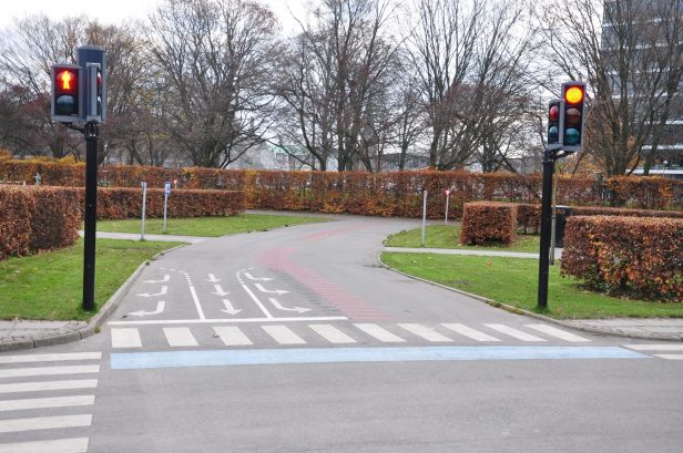 16203454142_9fb210e308_o-1920x1275