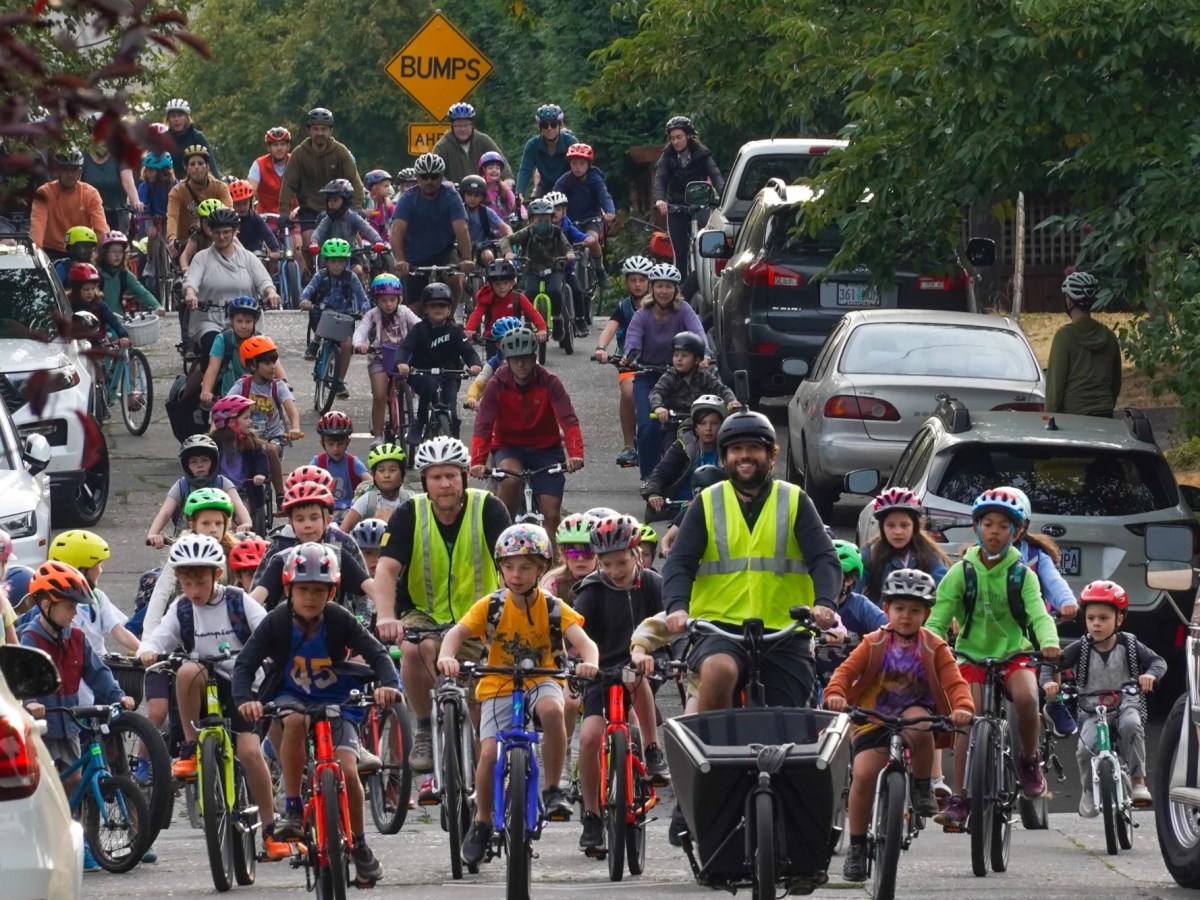 Школьный велоавтобус: что это такое и как его&nbsp;организовать